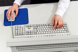 タイムリーな連絡手段として便利なsms